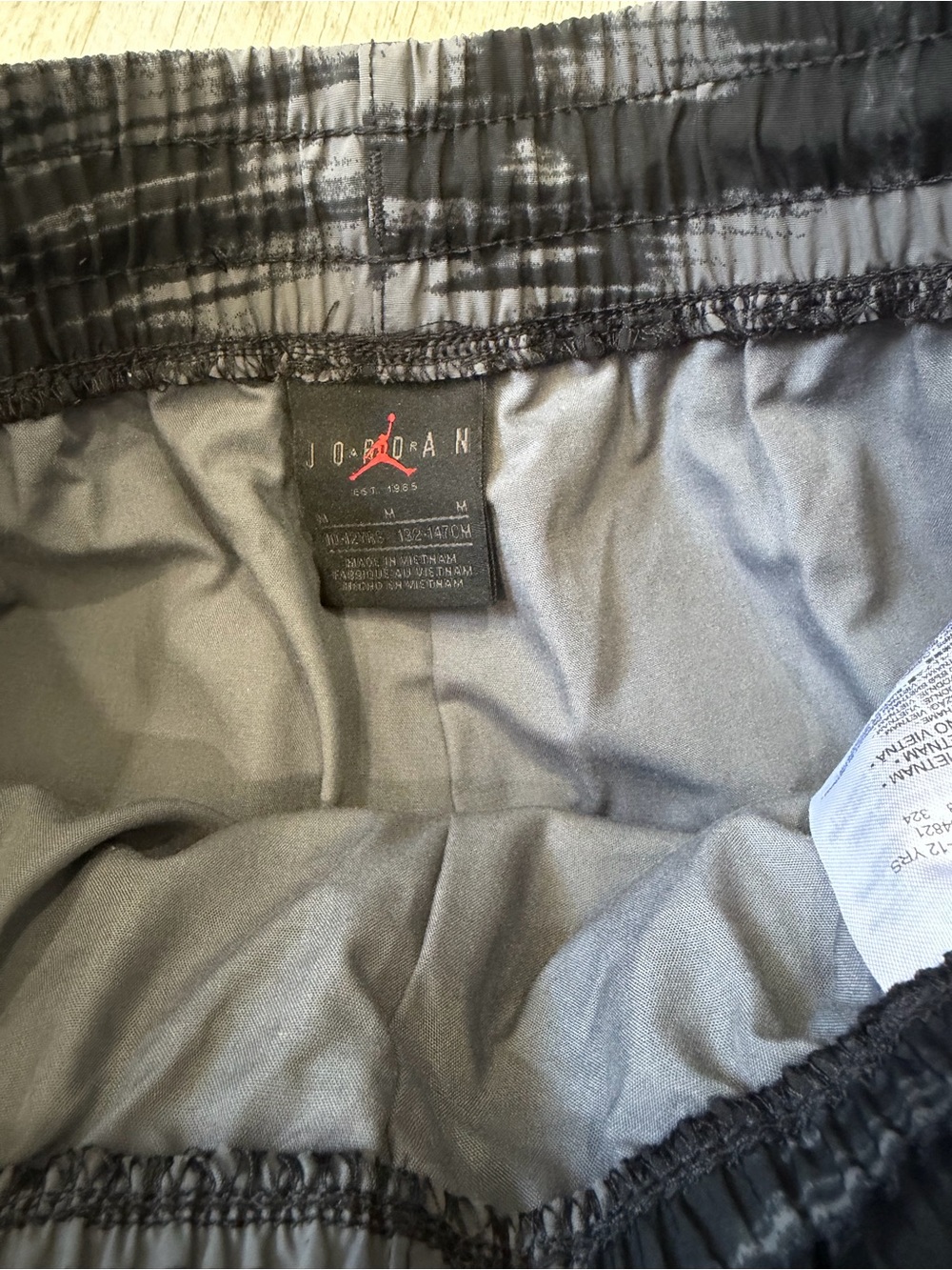 Jordan Black & Gray Patterned shorts - Picture 4 of 5